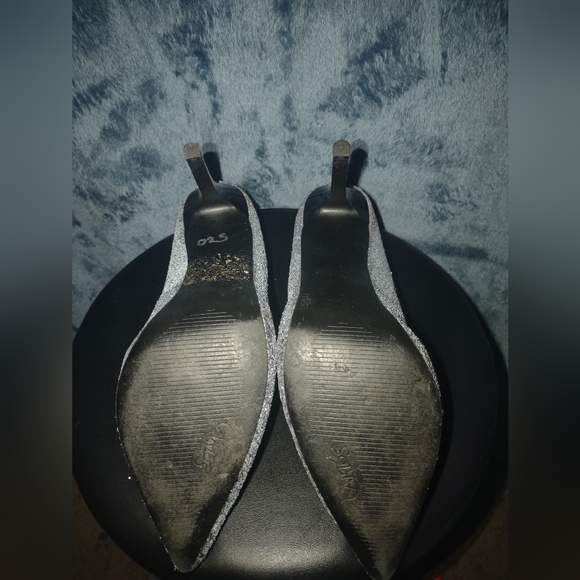 Glitter Heels - Picture 3 of 4